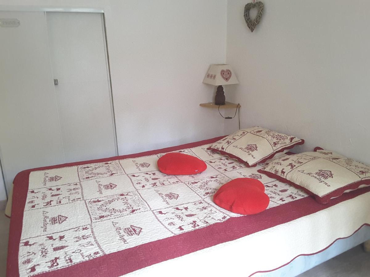 Appartement Saint Jean Montclar Exterior foto